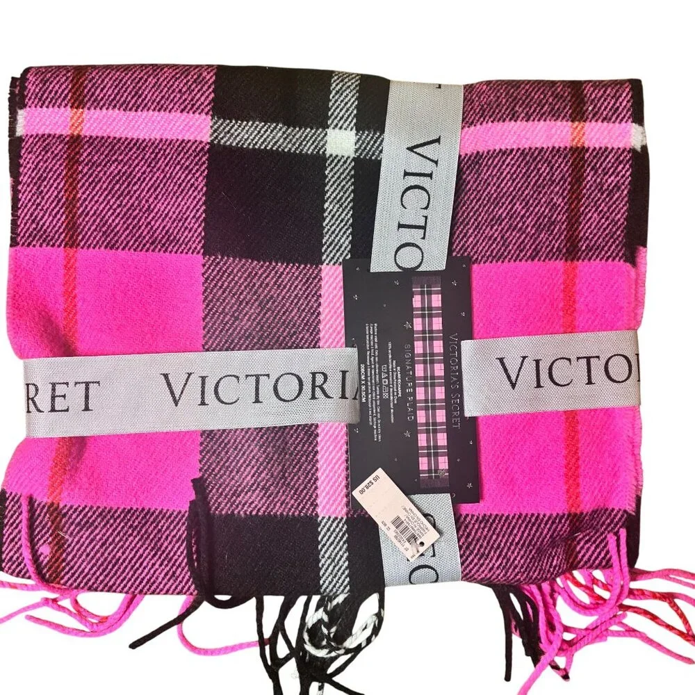 NWT 2 Victorias Secret Cozy Scarves Sparkle Buffalo Check Pink‎ & Red Plaid
